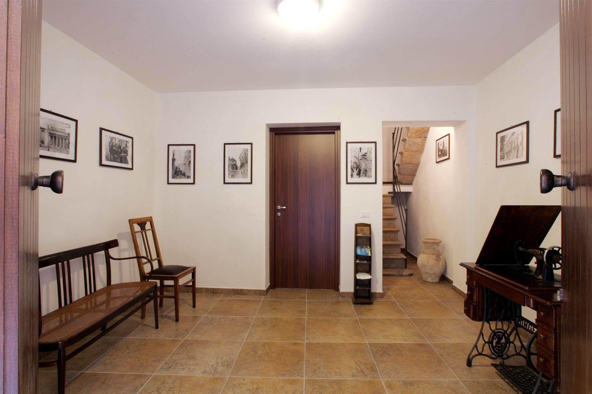 Mansarda Con Terrazzo Apartment Trapani Exterior foto