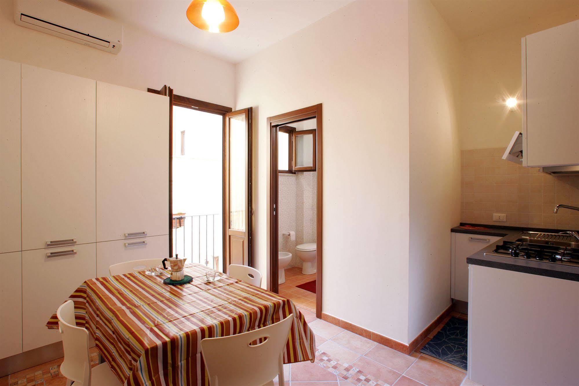 Mansarda Con Terrazzo Apartment Trapani Exterior foto